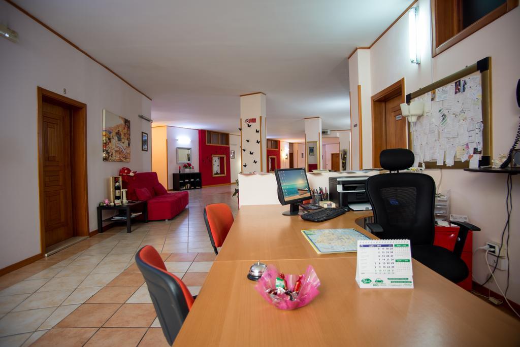 Hotel Residence Lupiae Лечче Экстерьер фото