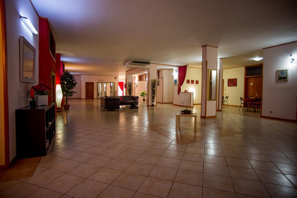 Hotel Residence Lupiae Лечче Экстерьер фото