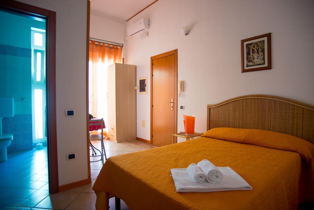 Hotel Residence Lupiae Лечче Экстерьер фото